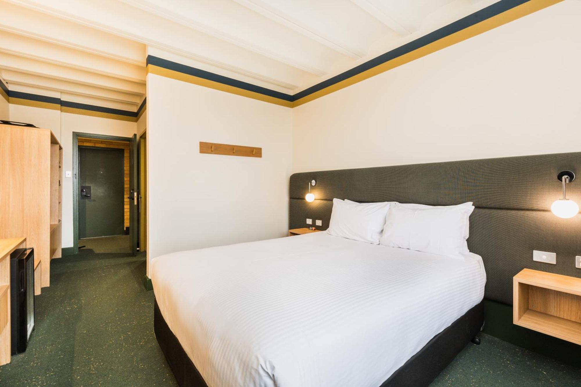 Statesman Hotel Canberra Exterior foto